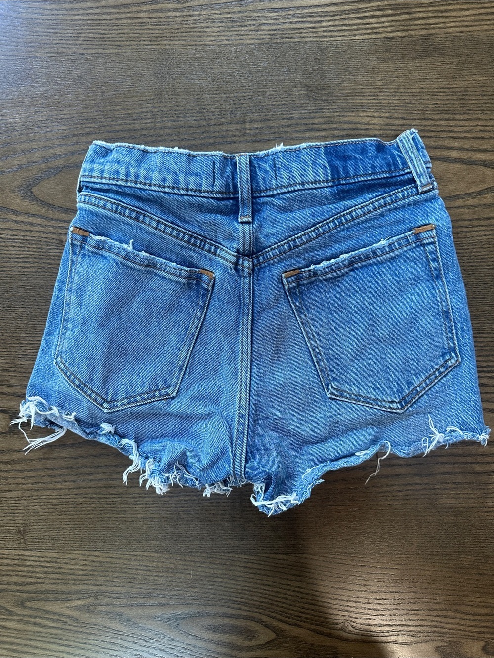 Abercrombie & Fitch The Mom Short High Rise - Picture 2 of 3